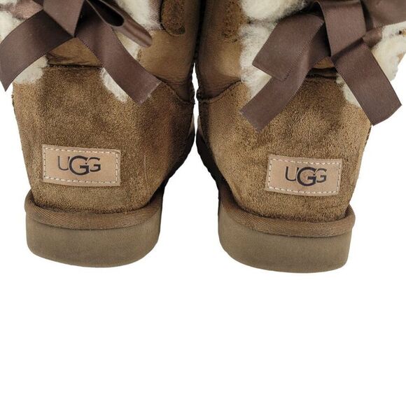 UGG Australia Bailey Bow II Leather Boots 8 Chestnut Shearling Lined 1016225 - Picture 6 of 14